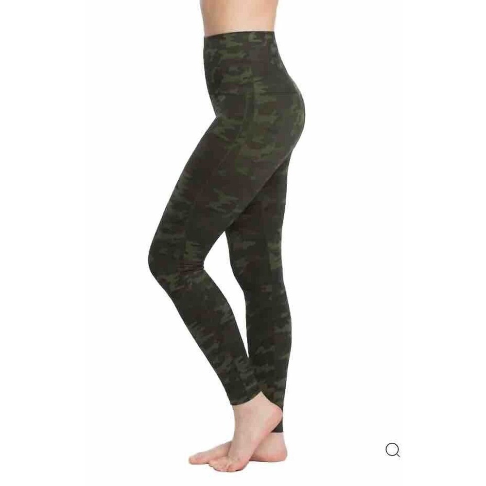 NEW‎ Women’s Spanx leggings Look at Me Now Green Camo Seamless High Rise Large